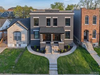 4322 Swan Avenue, St Louis, MO 63110