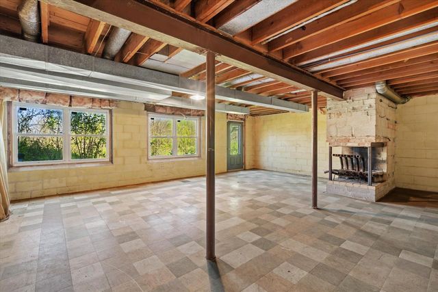 1204 State Highway 83, Hartford, WI 53027