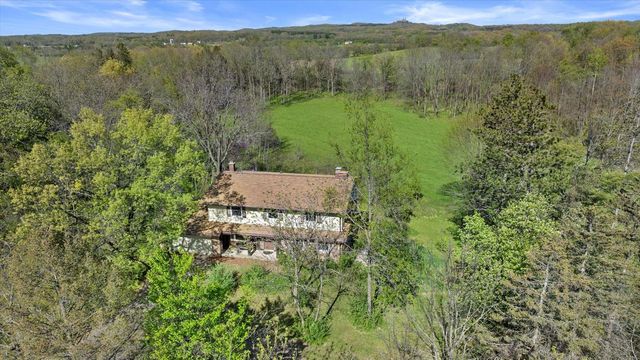 1204 State Highway 83, Hartford, WI 53027
