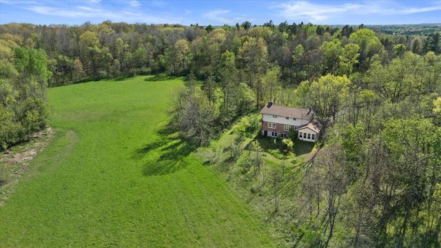 1204 State Highway 83, Hartford, WI 53027