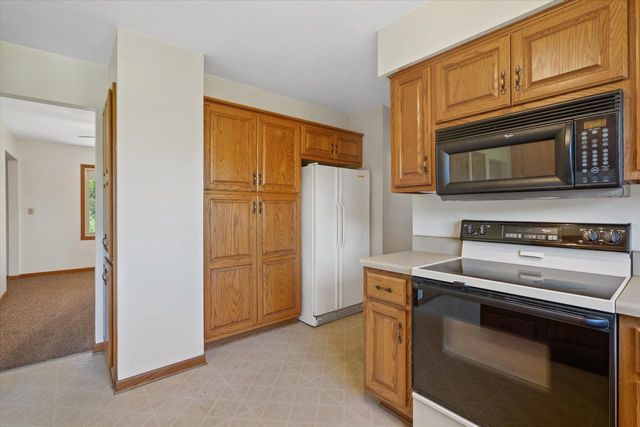 1204 State Highway 83, Hartford, WI 53027