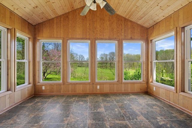 1204 State Highway 83, Hartford, WI 53027