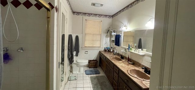 402 N 16th Street, Muskogee, OK 74401