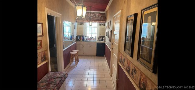 402 N 16th Street, Muskogee, OK 74401