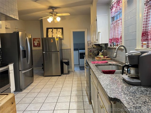 402 N 16th Street, Muskogee, OK 74401
