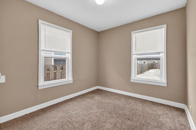 911 Clarendon Avenue, Columbus, OH 43223