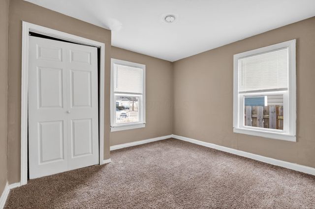 911 Clarendon Avenue, Columbus, OH 43223