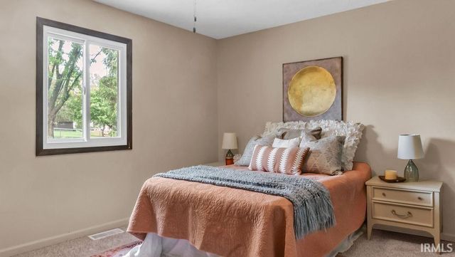 110 S Pine Cone Court, Ellettsville, IN 47429