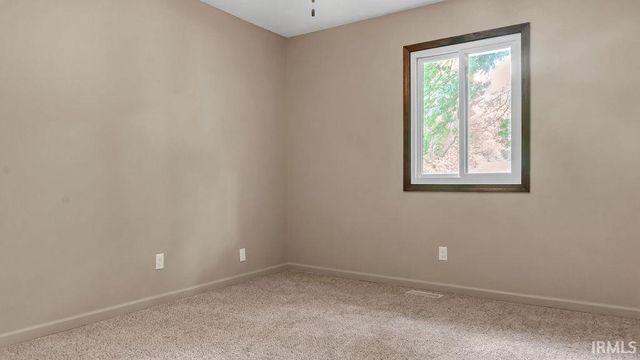110 S Pine Cone Court, Ellettsville, IN 47429