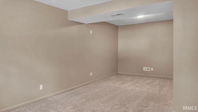 110 S Pine Cone Court, Ellettsville, IN 47429