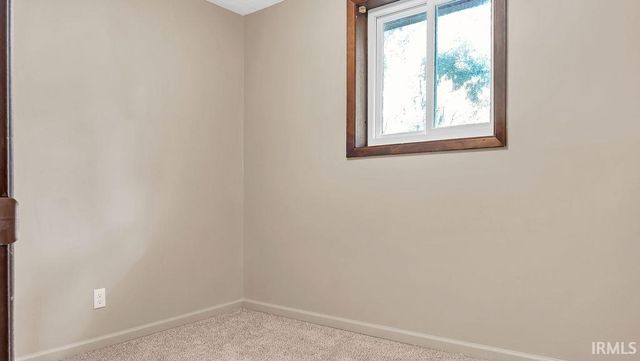 110 S Pine Cone Court, Ellettsville, IN 47429