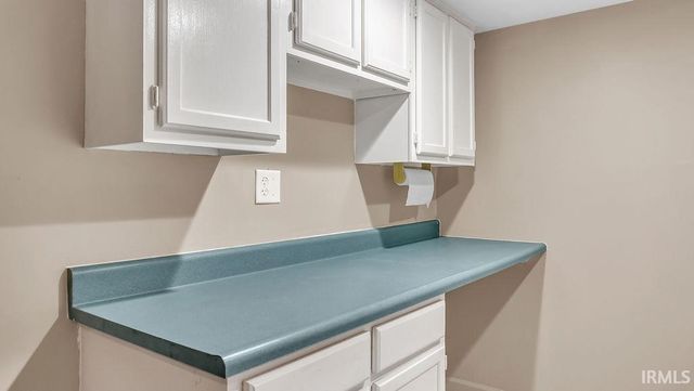 110 S Pine Cone Court, Ellettsville, IN 47429
