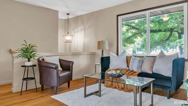110 S Pine Cone Court, Ellettsville, IN 47429