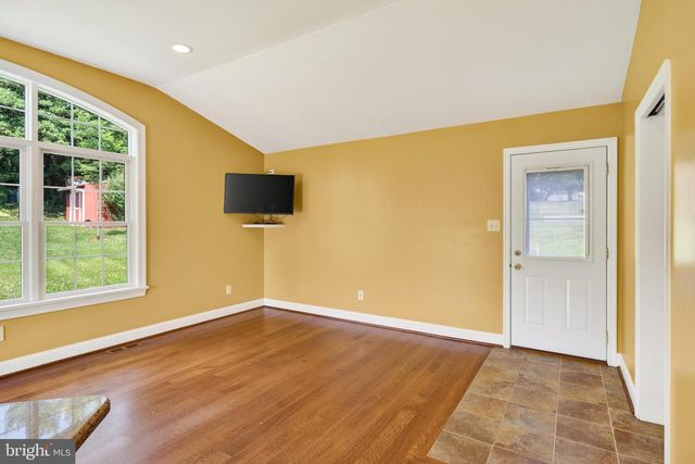 2741 HILLVIEW RD, Broomall, PA 19008