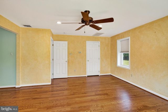 2741 HILLVIEW RD, Broomall, PA 19008