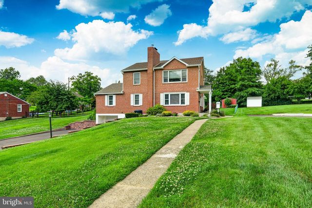 2741 HILLVIEW RD, Broomall, PA 19008