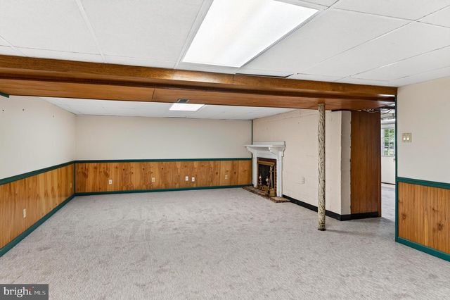 2741 HILLVIEW RD, Broomall, PA 19008