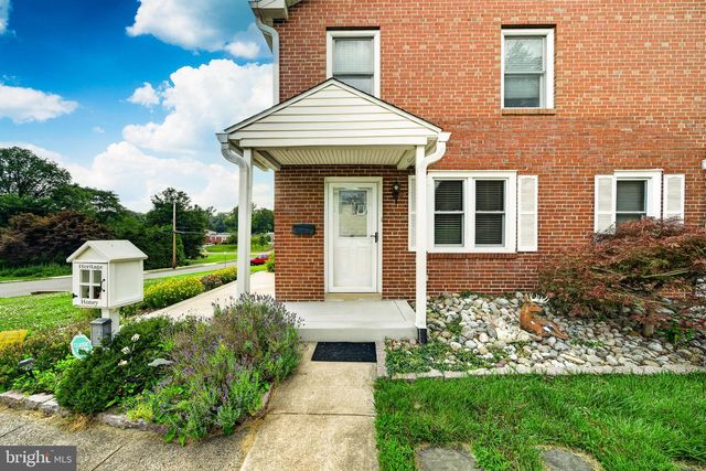 2741 HILLVIEW RD, Broomall, PA 19008