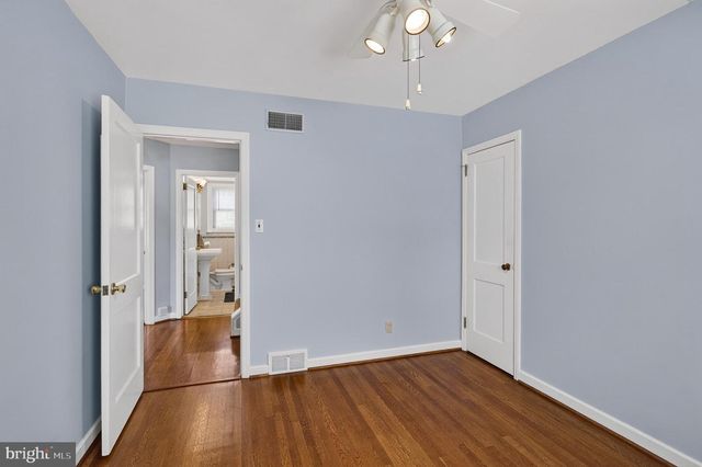 2741 HILLVIEW RD, Broomall, PA 19008
