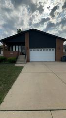 423 Campbell Avenue, Calumet City, IL 60409