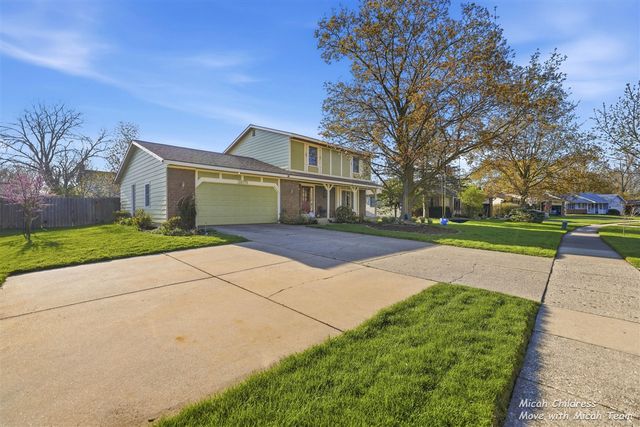 3879 Basswood Drive, Grandville, MI 49418