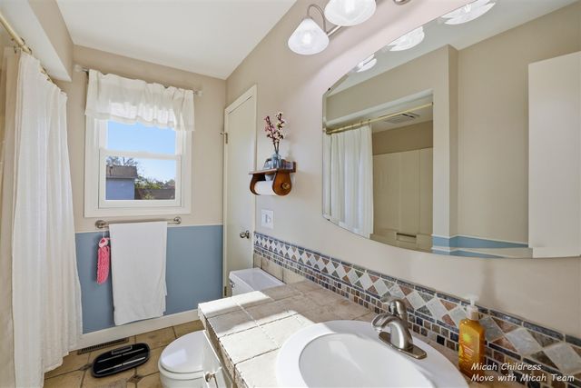 3879 Basswood Drive, Grandville, MI 49418