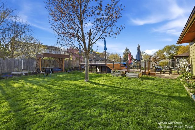 3879 Basswood Drive, Grandville, MI 49418