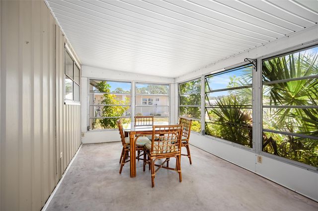 5751 HYACINTH ROAD, Venice, FL 34293