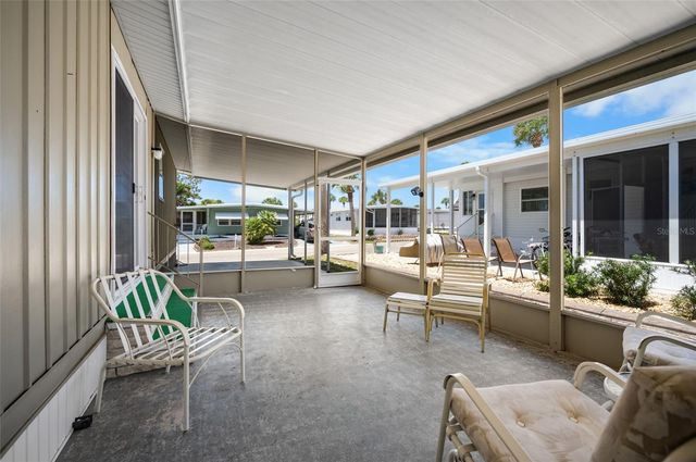 5751 HYACINTH ROAD, Venice, FL 34293