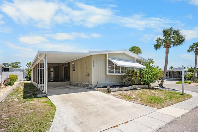 5751 HYACINTH ROAD, Venice, FL 34293