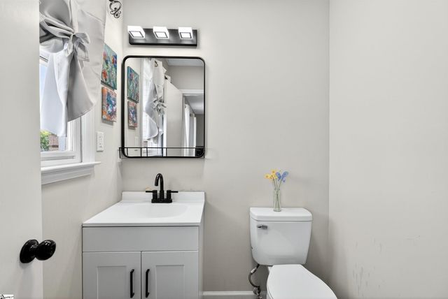 164 Old Furnace Road, Boiling Springs, SC 29316