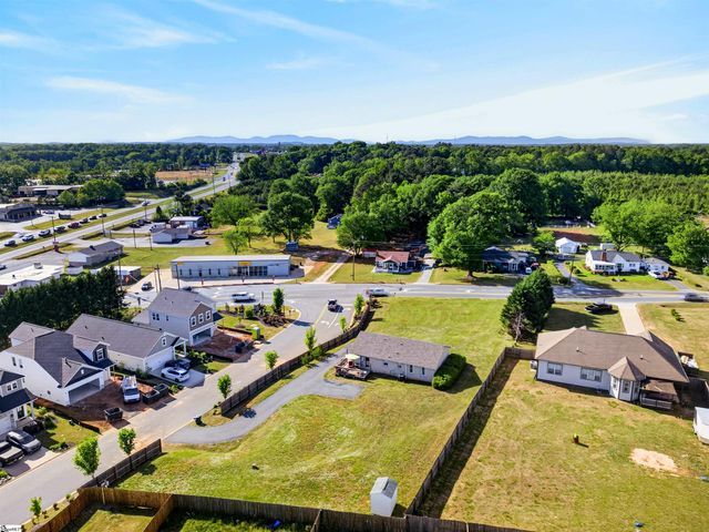 164 Old Furnace Road, Boiling Springs, SC 29316