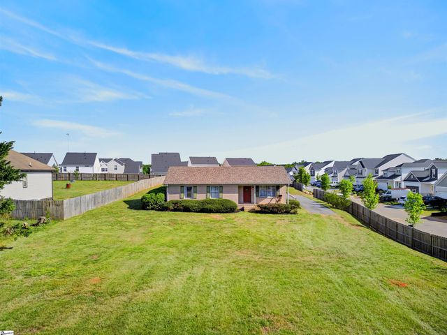 164 Old Furnace Road, Boiling Springs, SC 29316