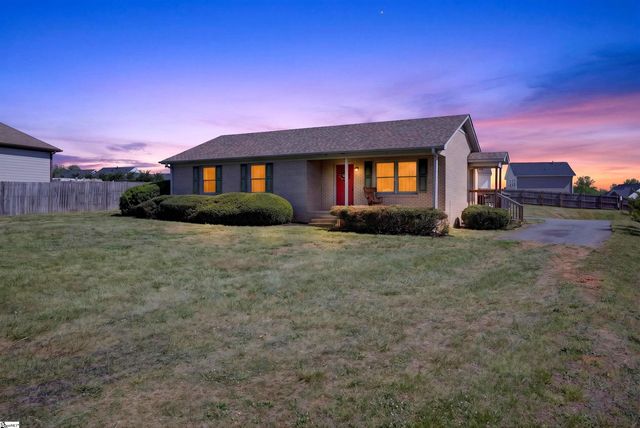 164 Old Furnace Road, Boiling Springs, SC 29316