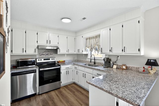 164 Old Furnace Road, Boiling Springs, SC 29316