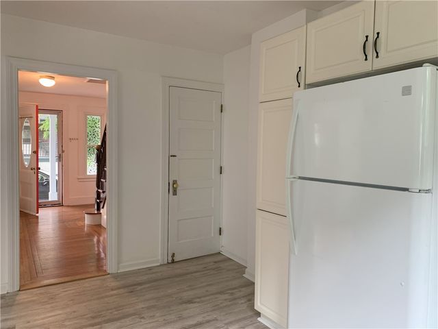 68 Evarts Street, Newport, RI 02840