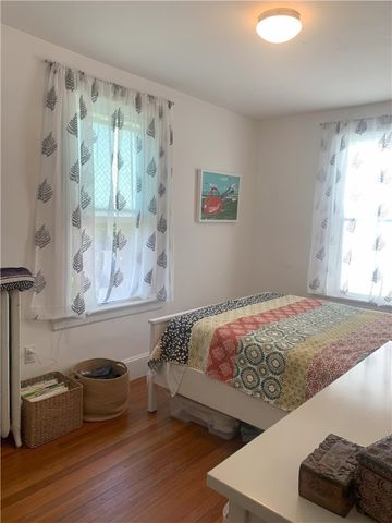 68 Evarts Street, Newport, RI 02840