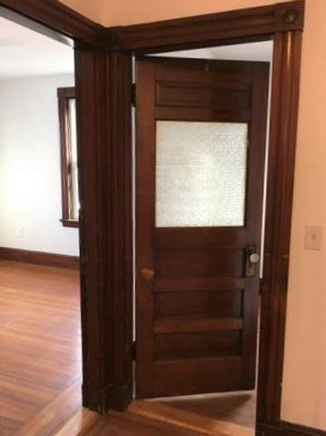 68 Evarts Street, Newport, RI 02840