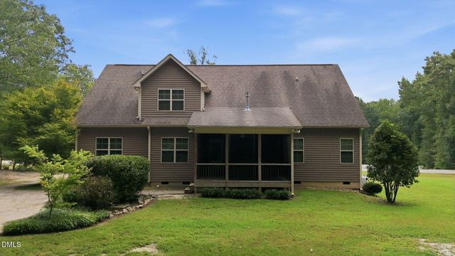 30 Banbury Road W, Zebulon, NC 27597