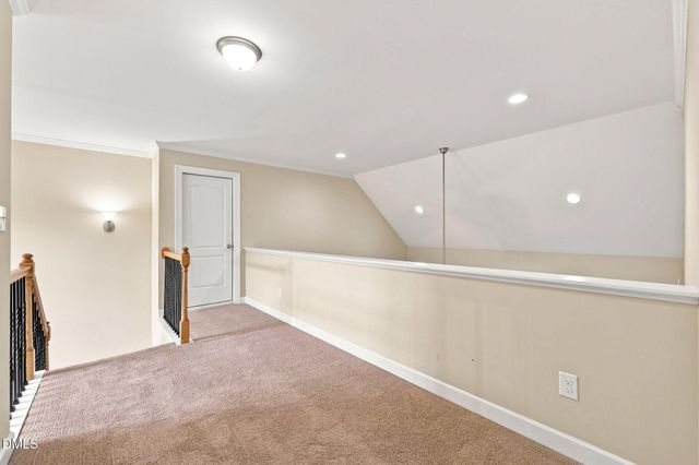 30 Banbury Road W, Zebulon, NC 27597
