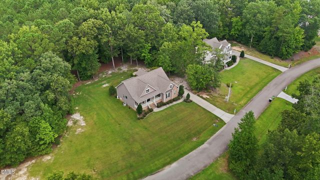 30 Banbury Road W, Zebulon, NC 27597