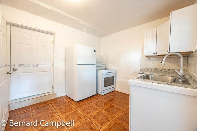 918 NW 13th Ct 1, Fort Lauderdale, FL 33311