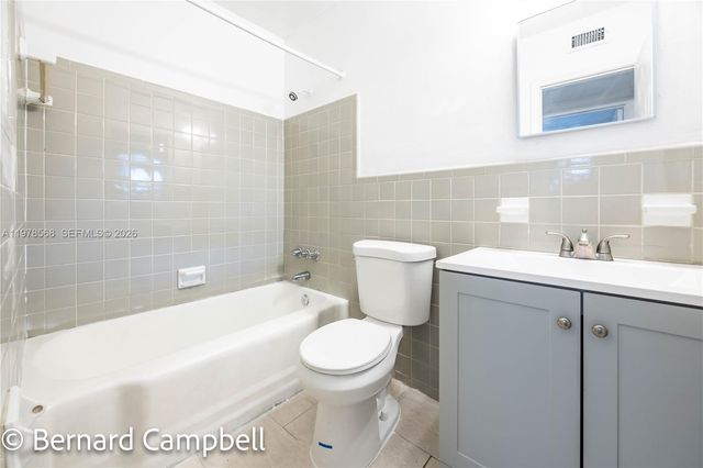 918 NW 13th Ct 1, Fort Lauderdale, FL 33311