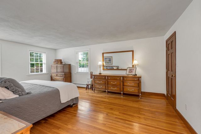 6 Murphy Circle, Framingham, MA 01701