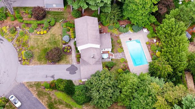 6 Murphy Circle, Framingham, MA 01701