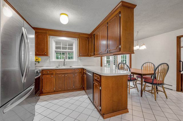 6 Murphy Circle, Framingham, MA 01701