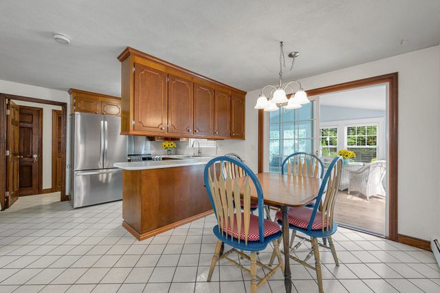 6 Murphy Circle, Framingham, MA 01701