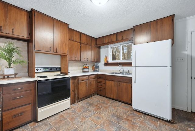 111 Marshall Avenue, Columbia City, IN 46725