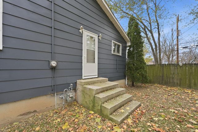 111 Marshall Avenue, Columbia City, IN 46725