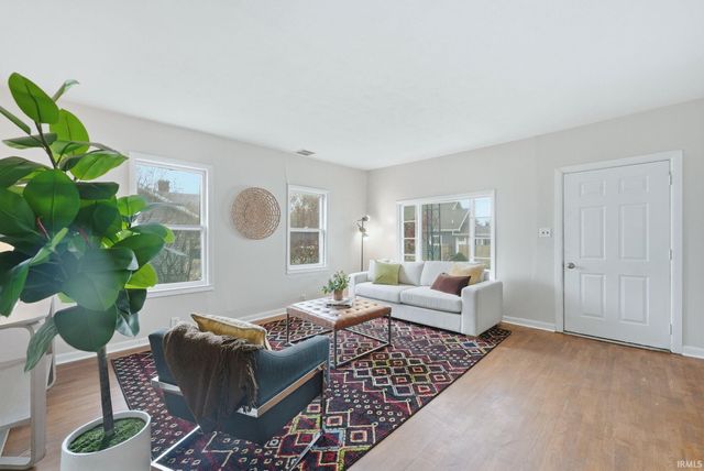 111 Marshall Avenue, Columbia City, IN 46725